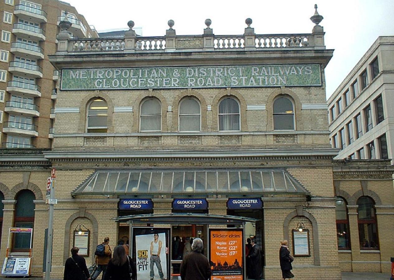 City Prime Apartments Londres Exterior foto Entrance on Gloucester Road