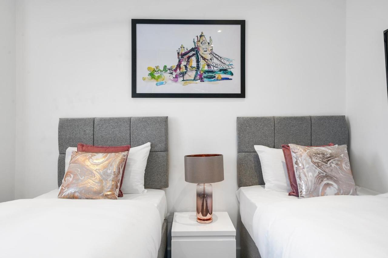 City Prime Apartments Londres Exterior foto A bedroom at the hotel